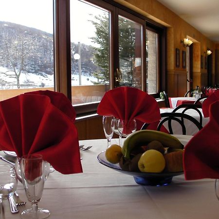Alba Sporting Hotel Rocca di Mezzo Eksteriør billede