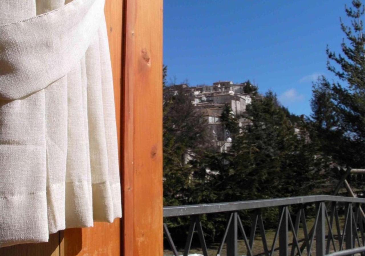 Alba Sporting Hotel Rocca di Mezzo Eksteriør billede