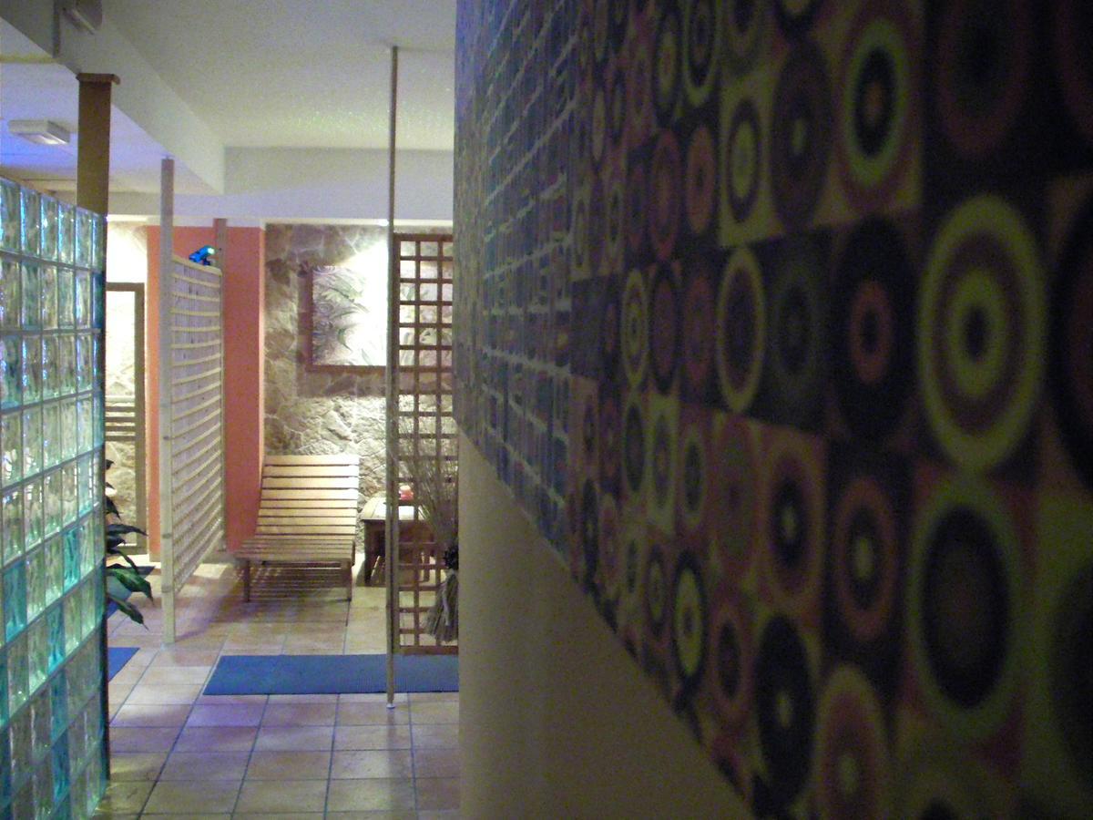 Alba Sporting Hotel Rocca di Mezzo Eksteriør billede